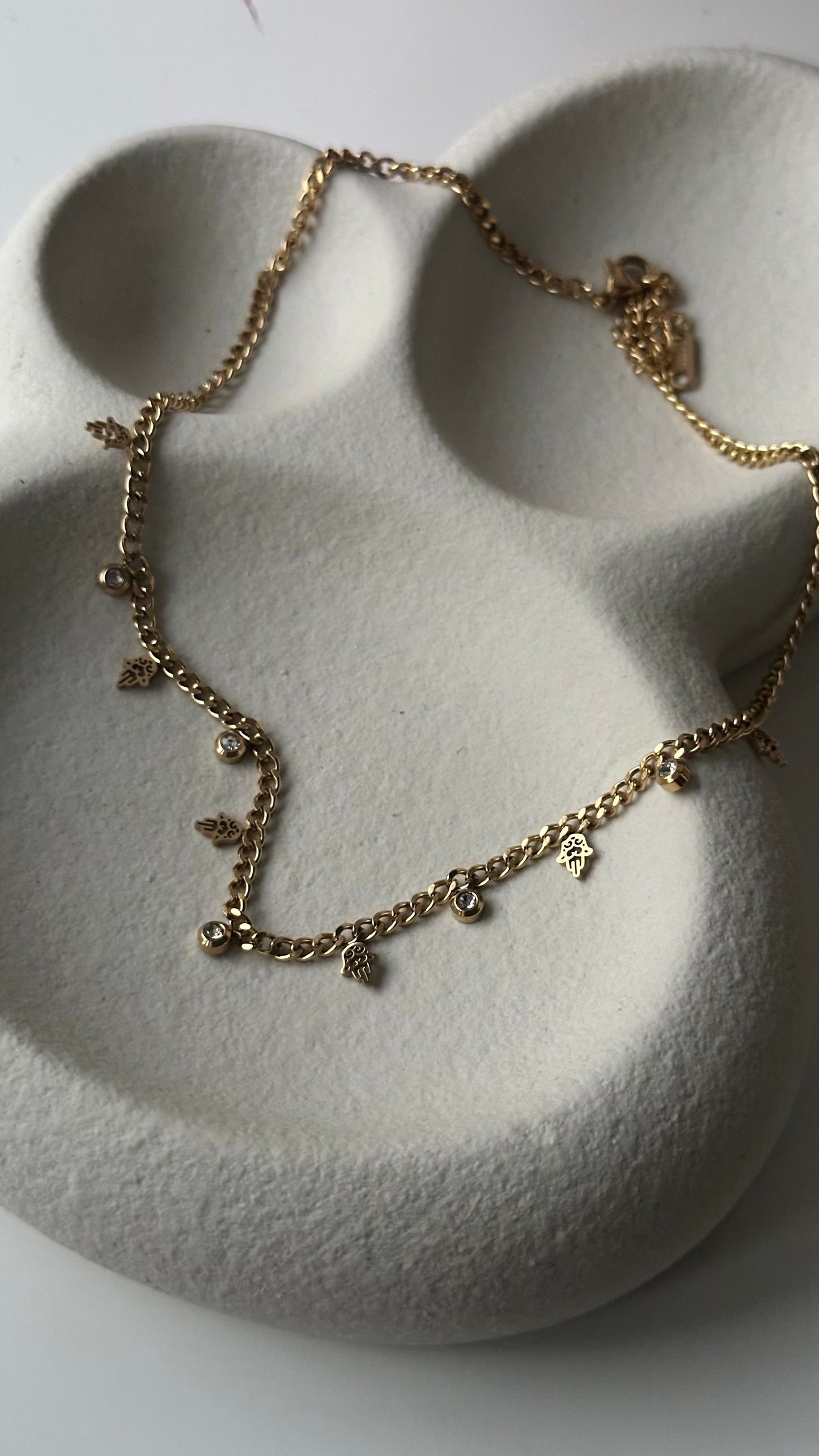 Elise - gold necklace 🪬