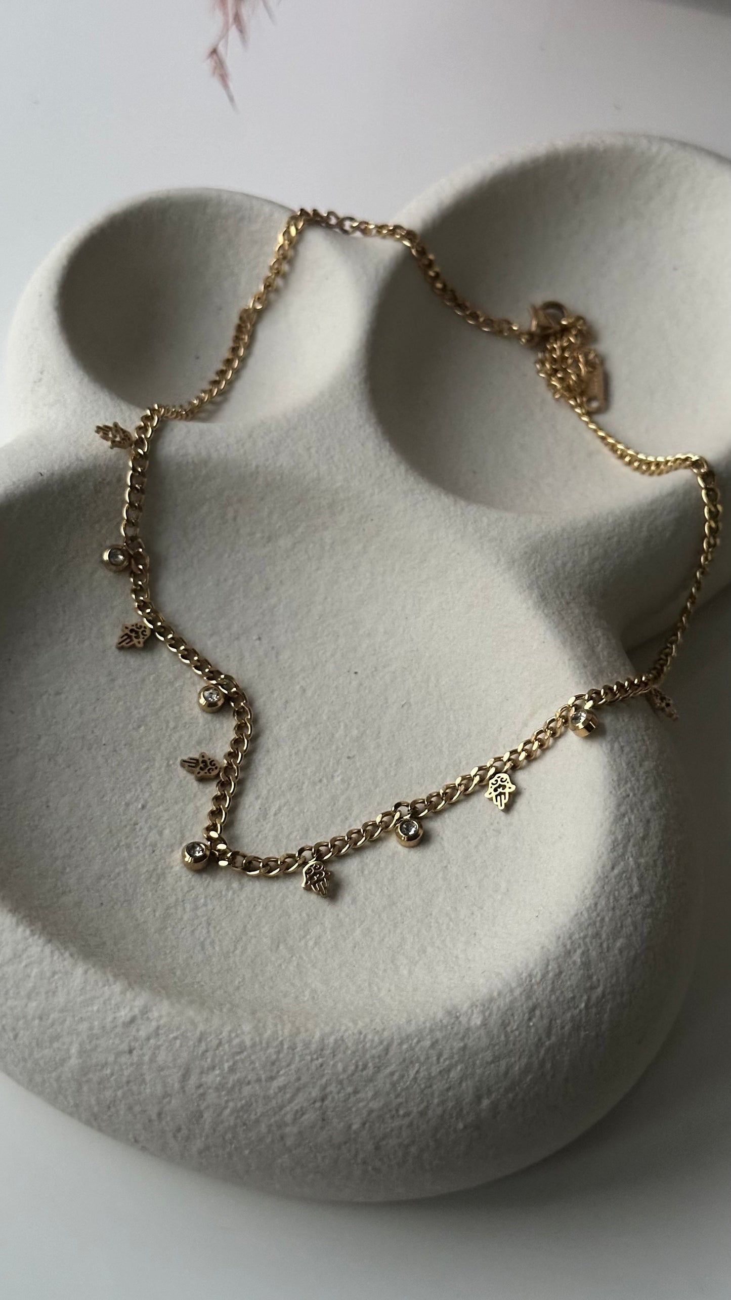 Elise - gold necklace 🪬