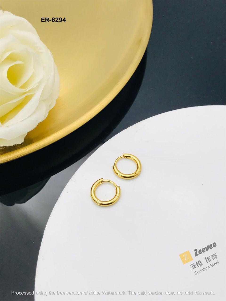 Staple hoops / piercings