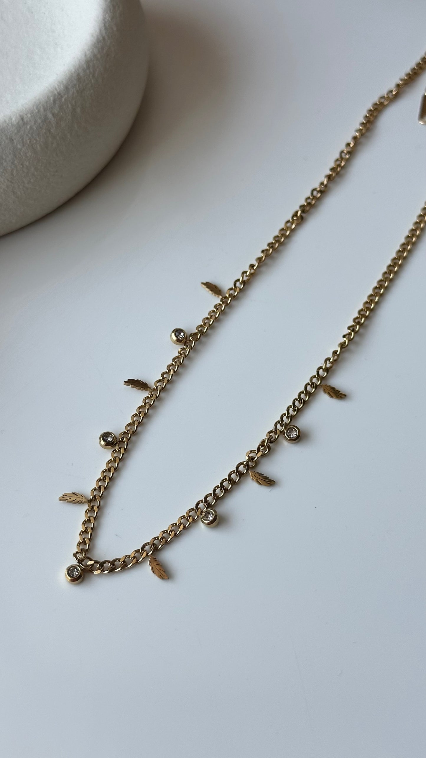 Petite drop necklace - gold