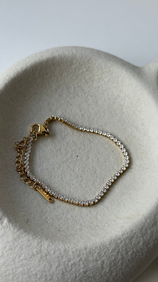 Minimal bracelet
