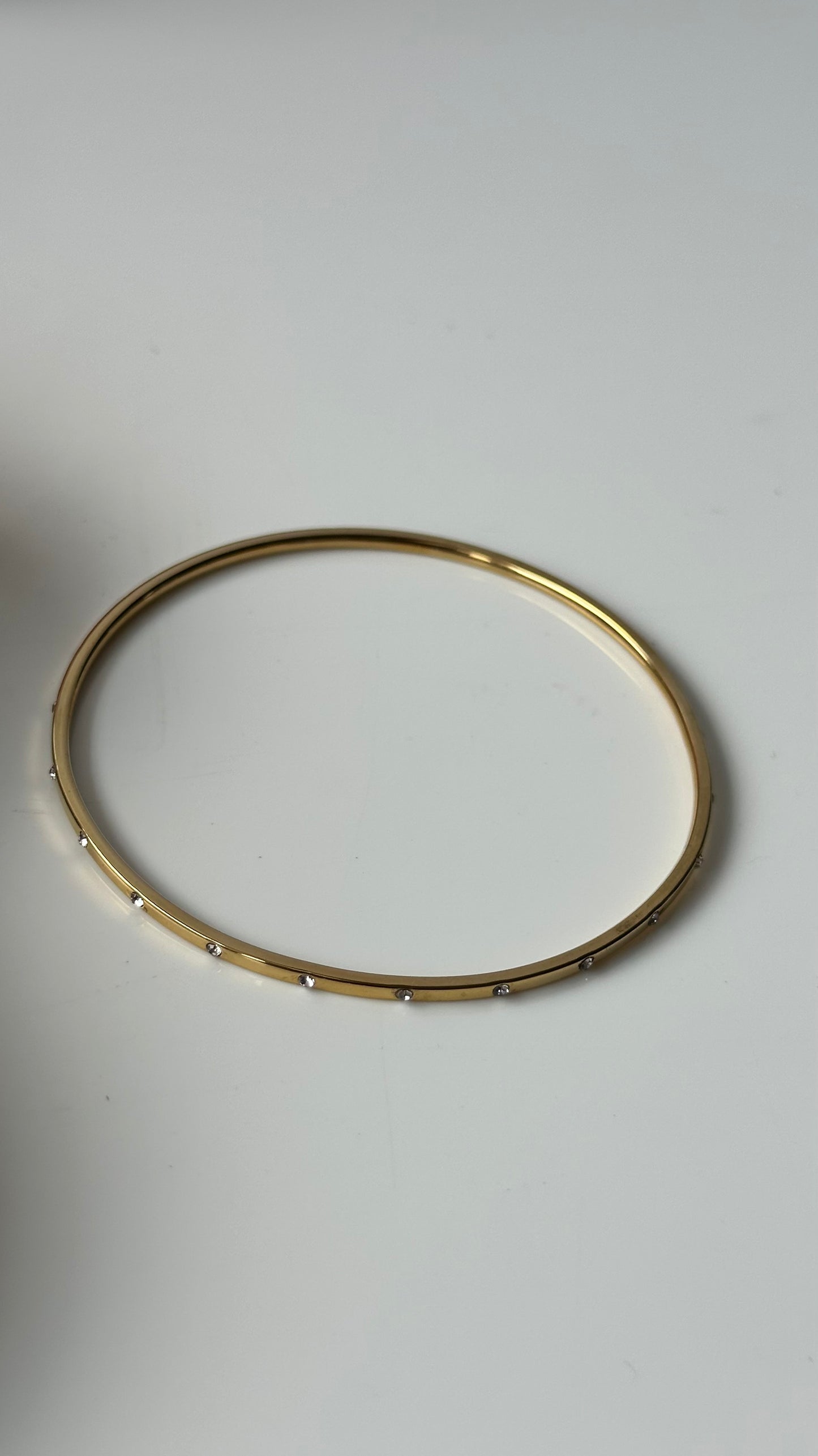 Minimal Bracelet - circle