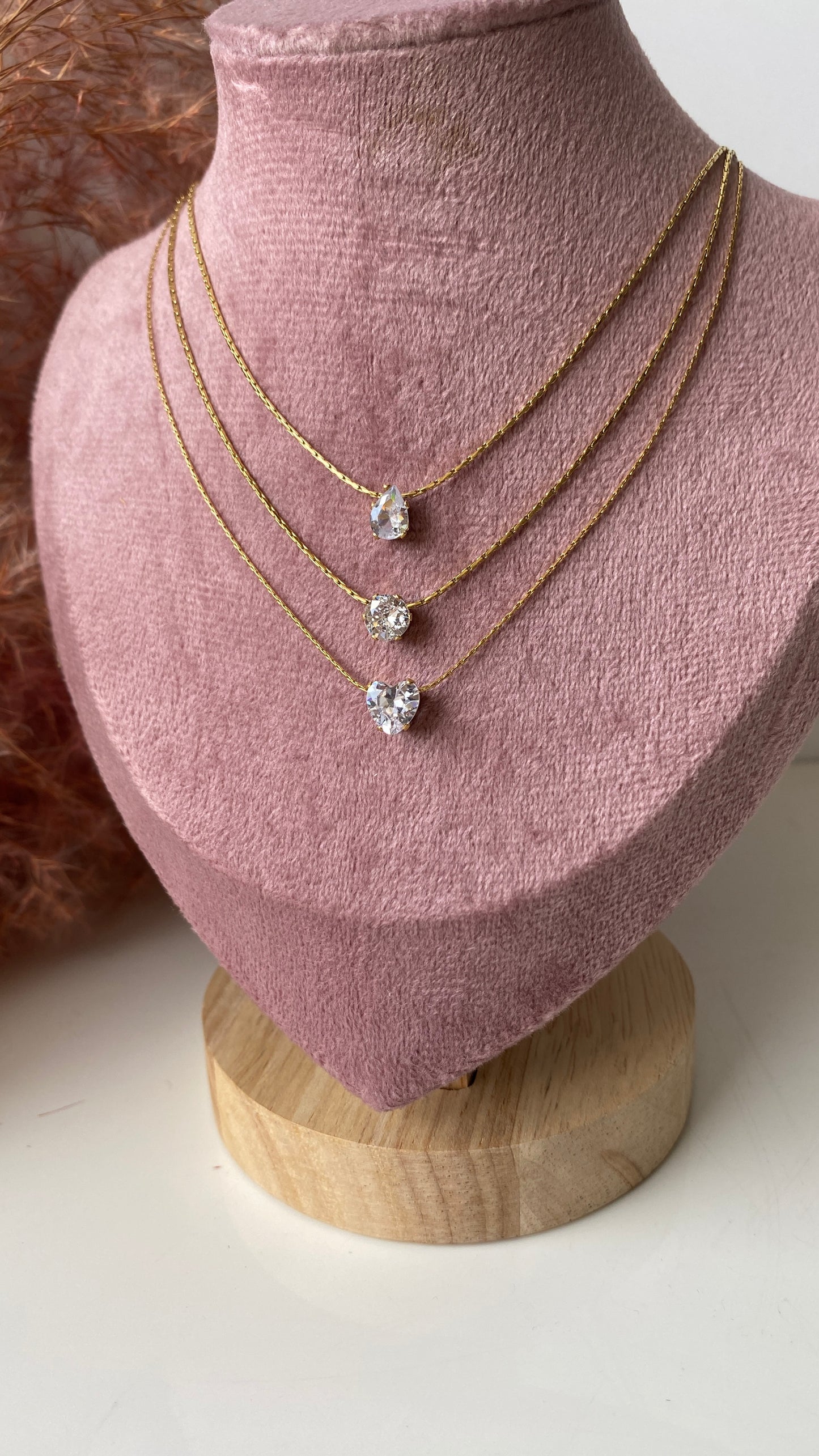 Minimal necklace