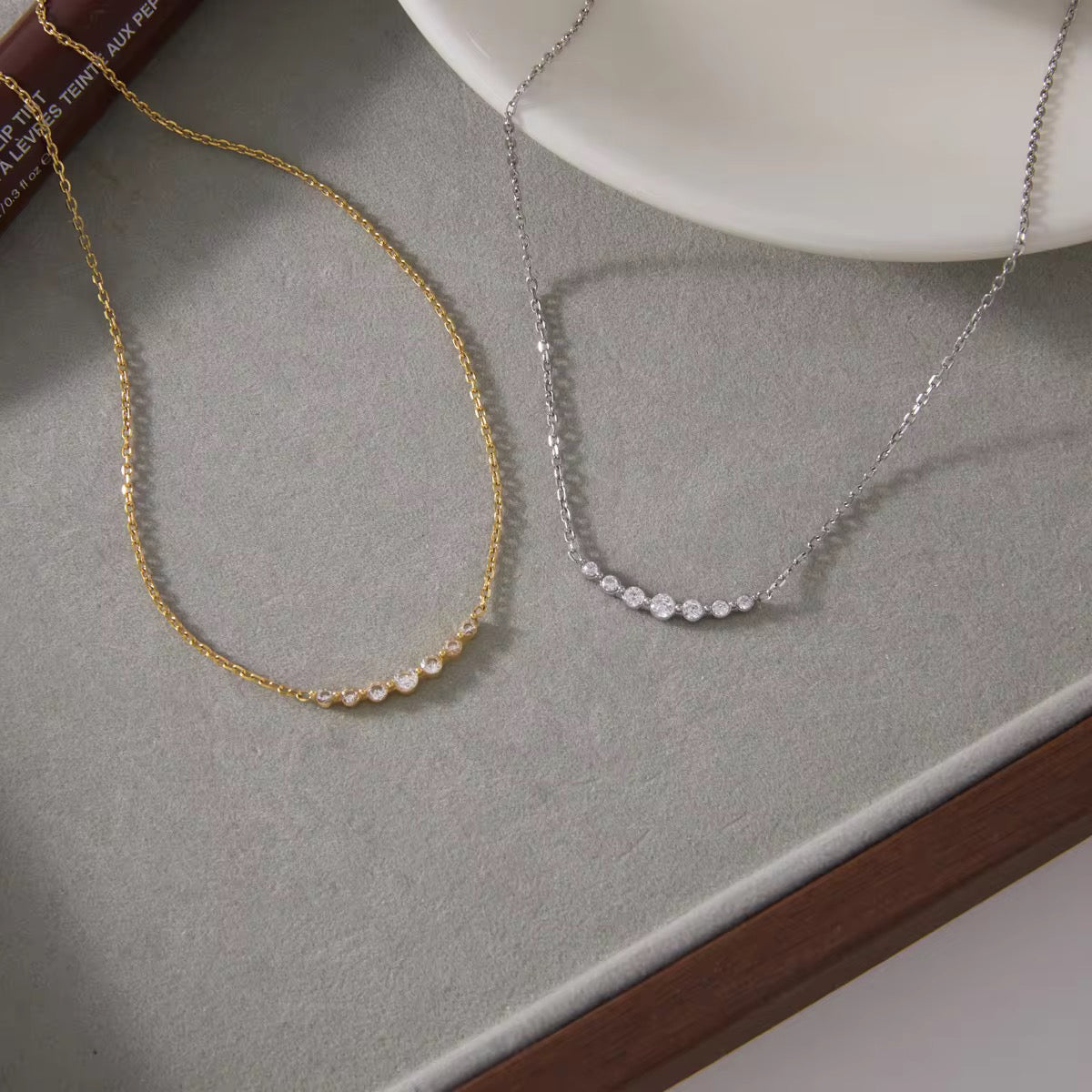 Mireya silver necklace