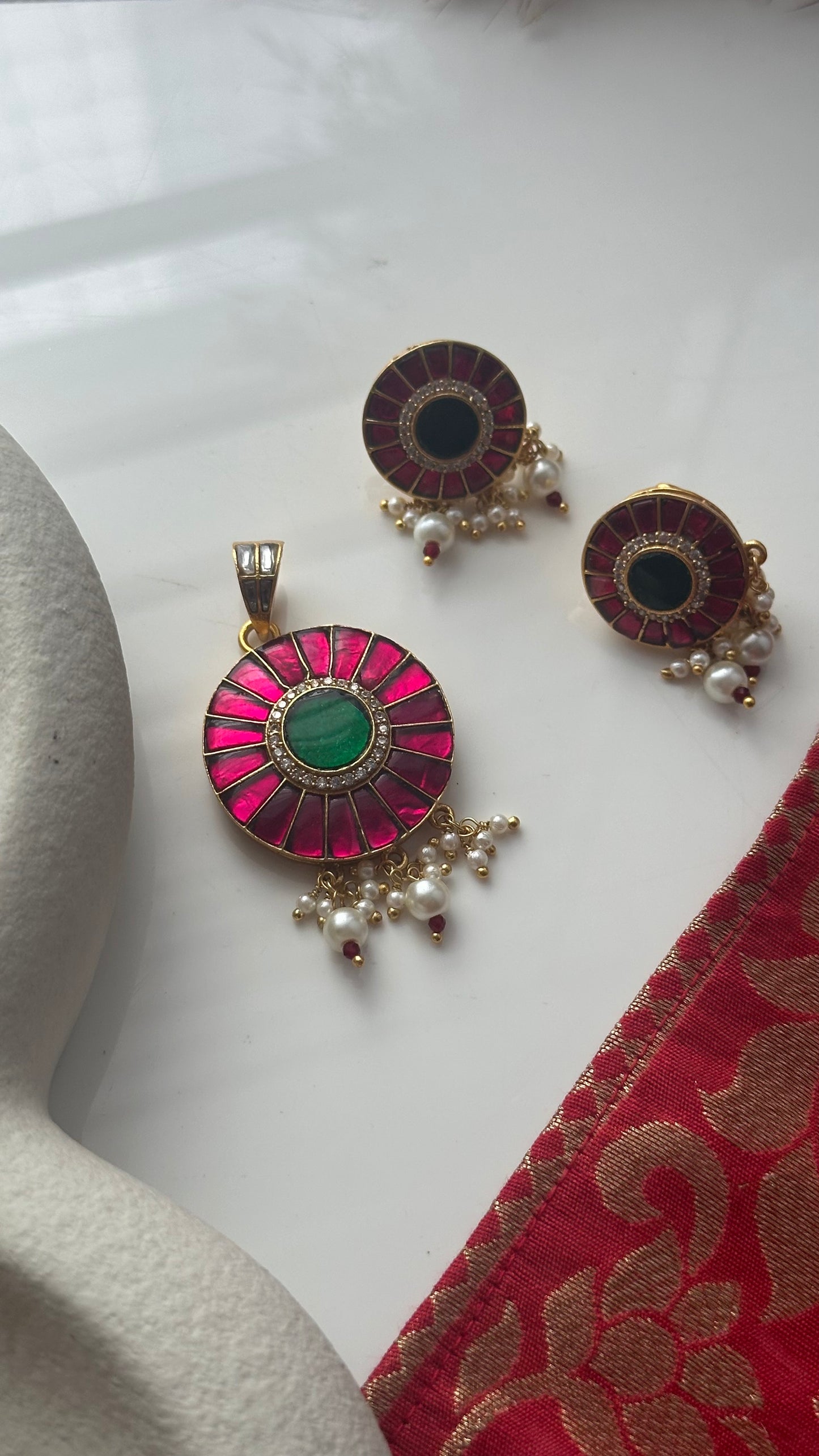 Ranjika Kundan Pendant Set