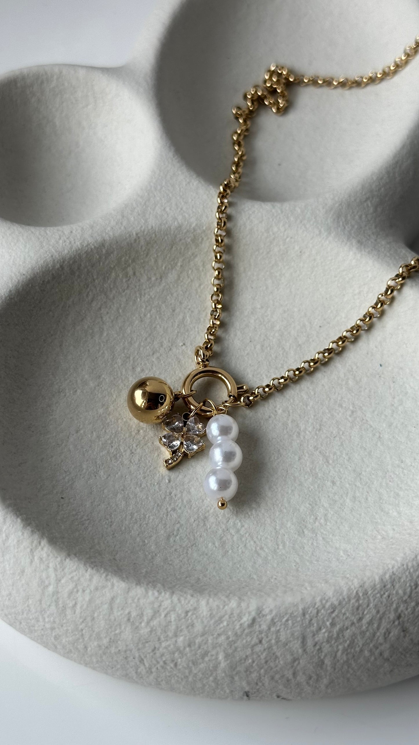 Charm necklace - belle