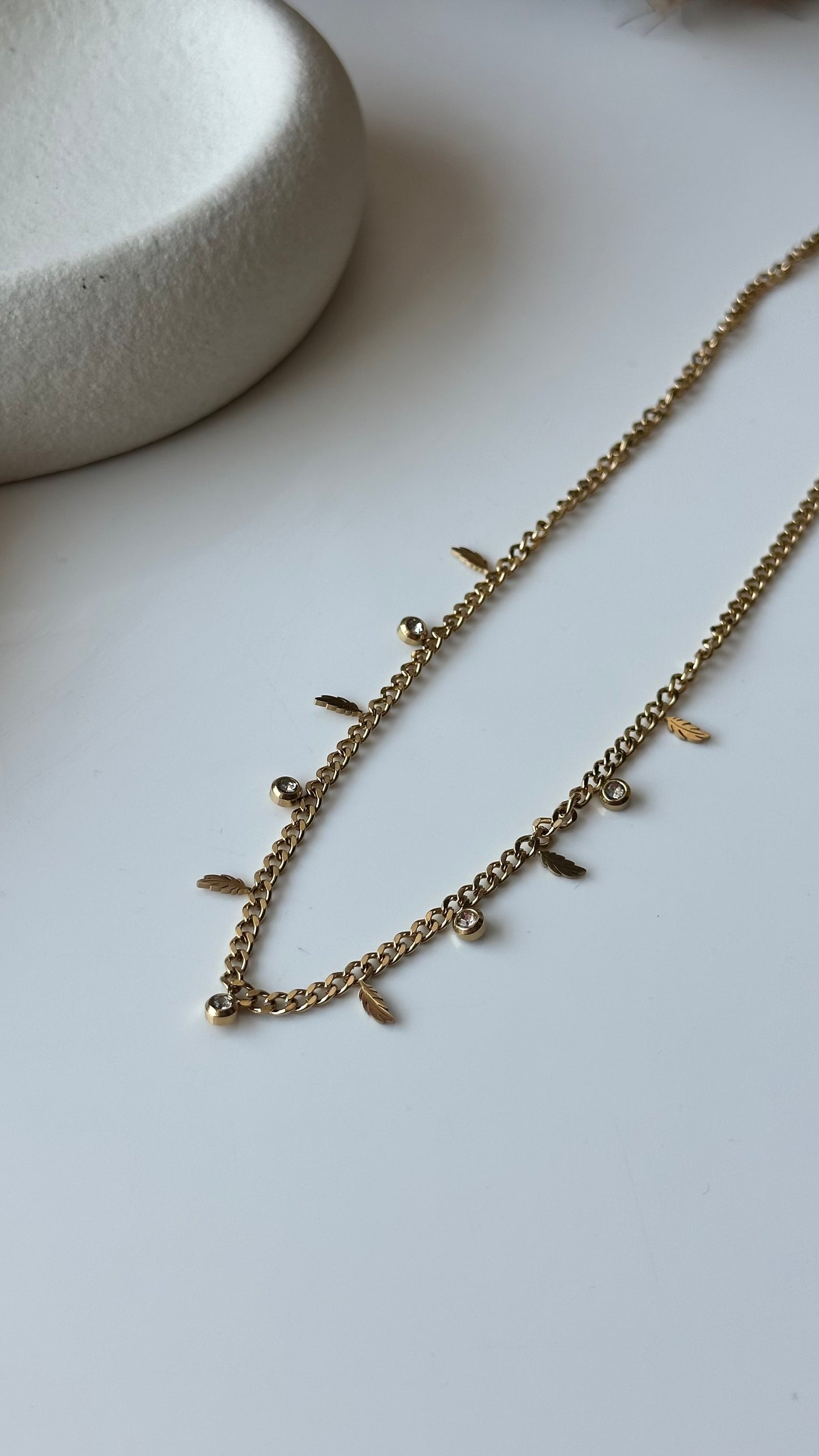 Petite drop necklace - gold