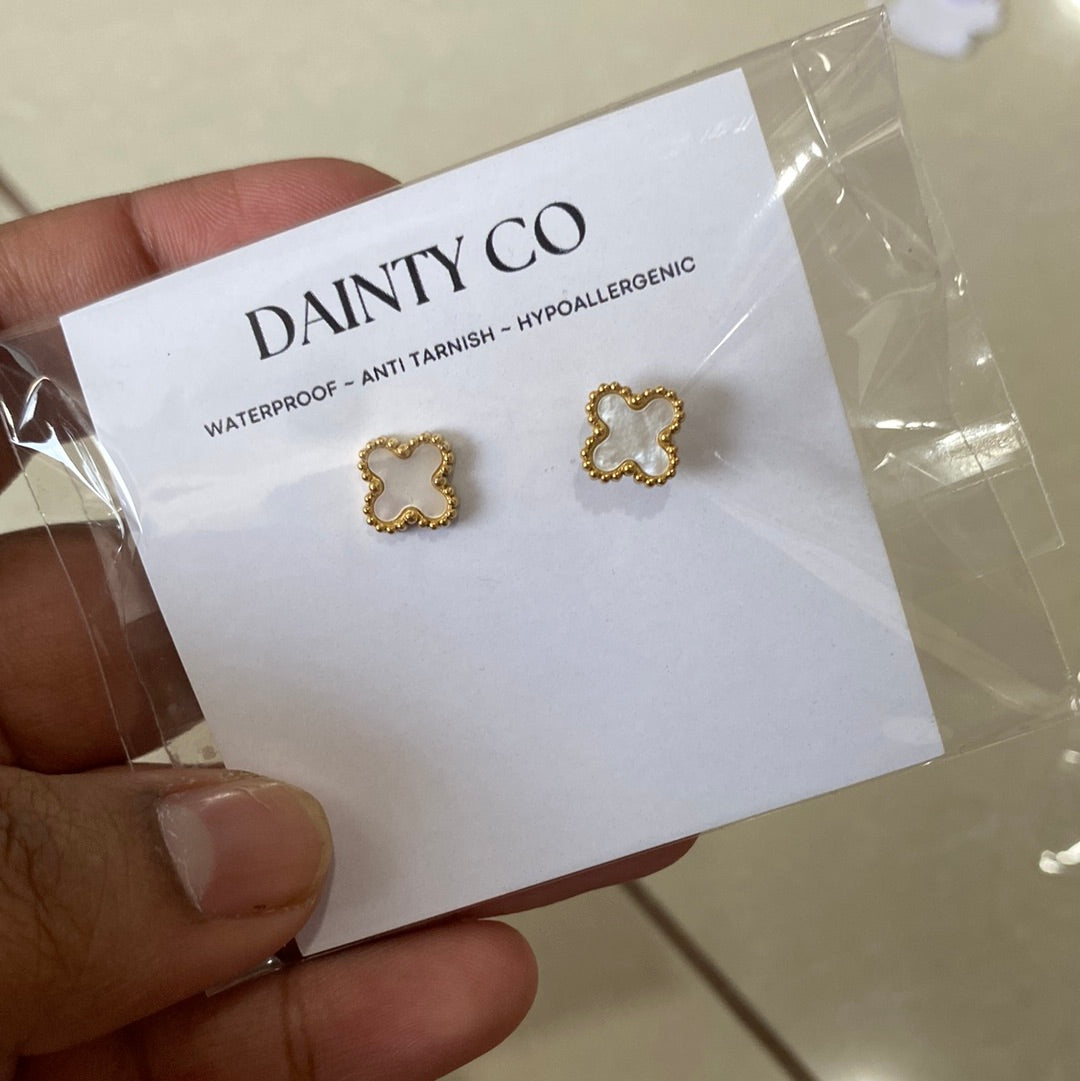 Clover earrings gold