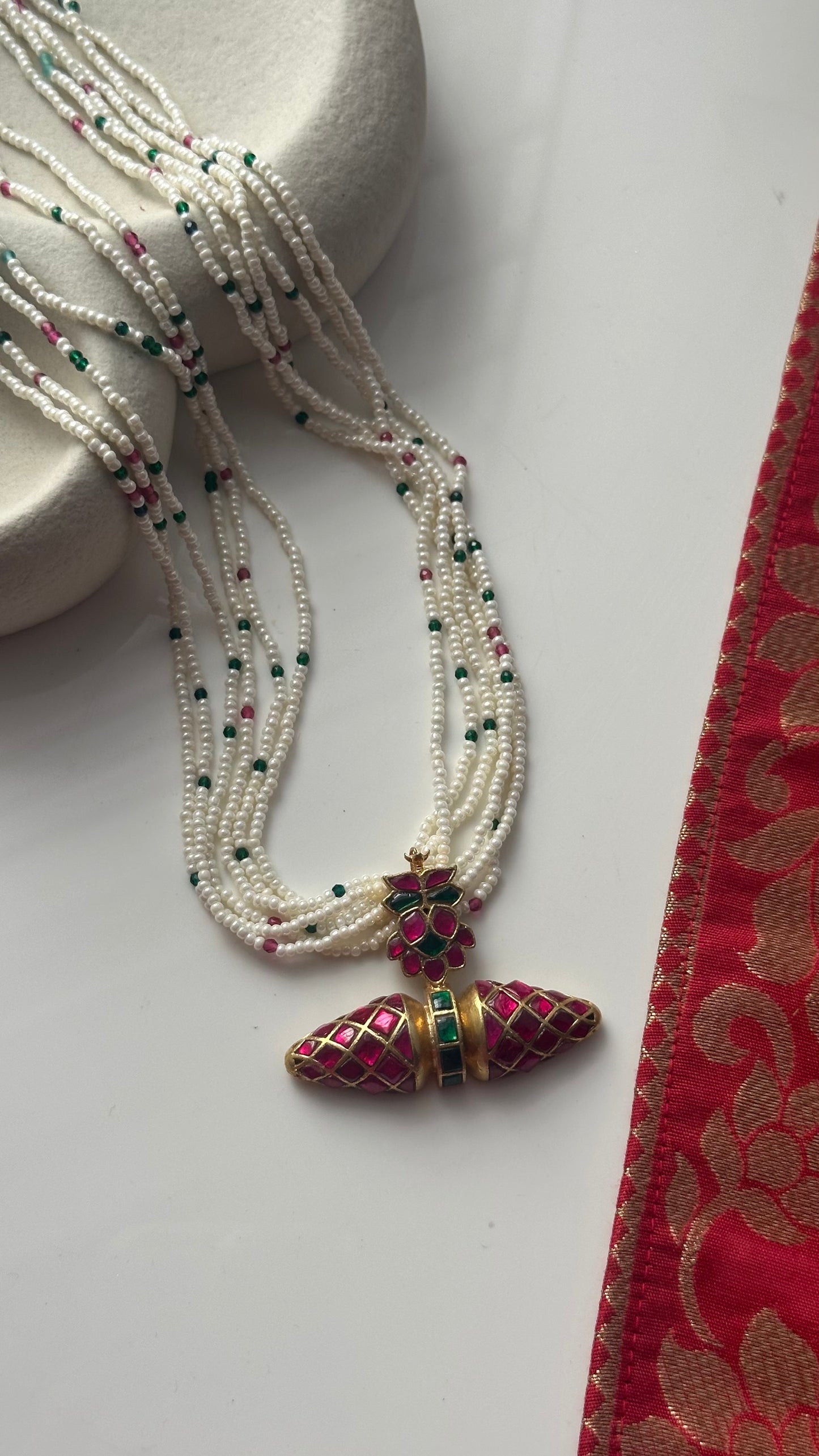 Vaanya Pearl Kundan Necklace