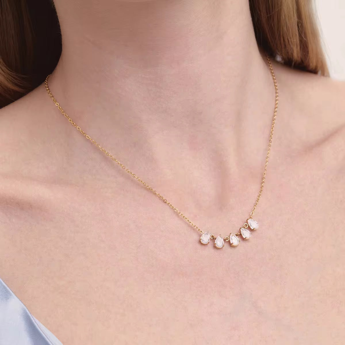 Elira necklace