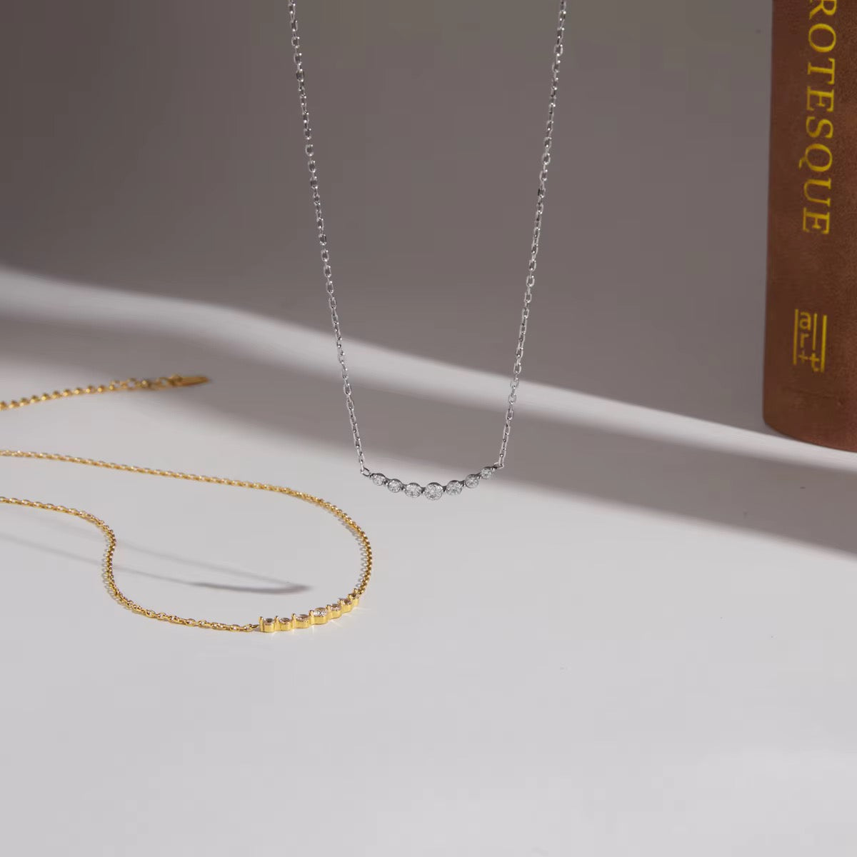 Mireya silver necklace