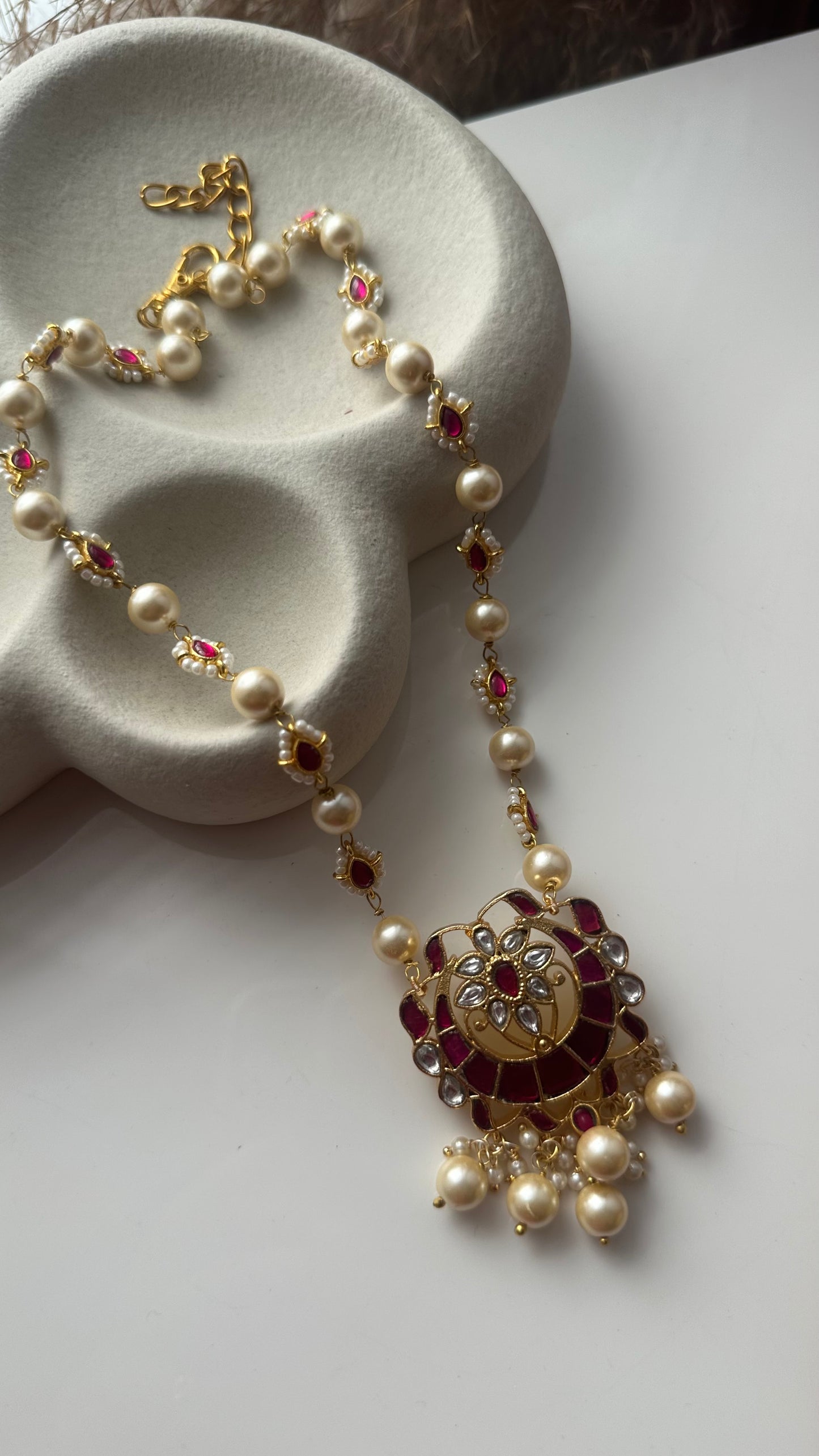 Meherika Kundan necklace