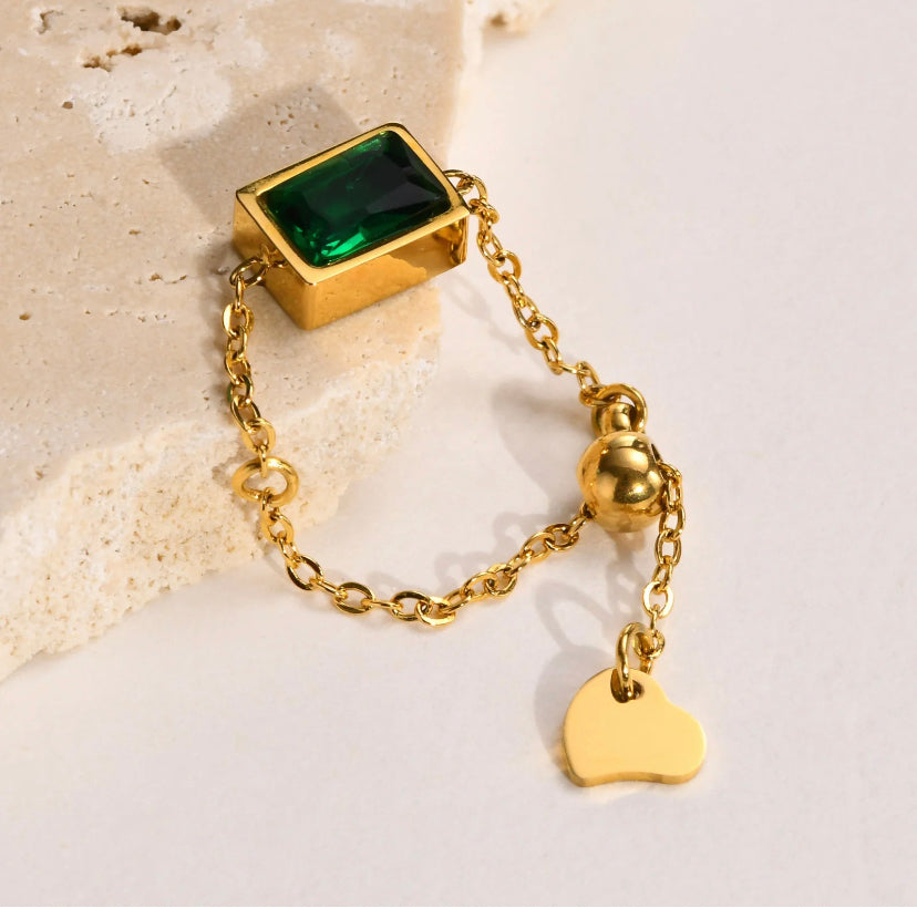 Lyra ring