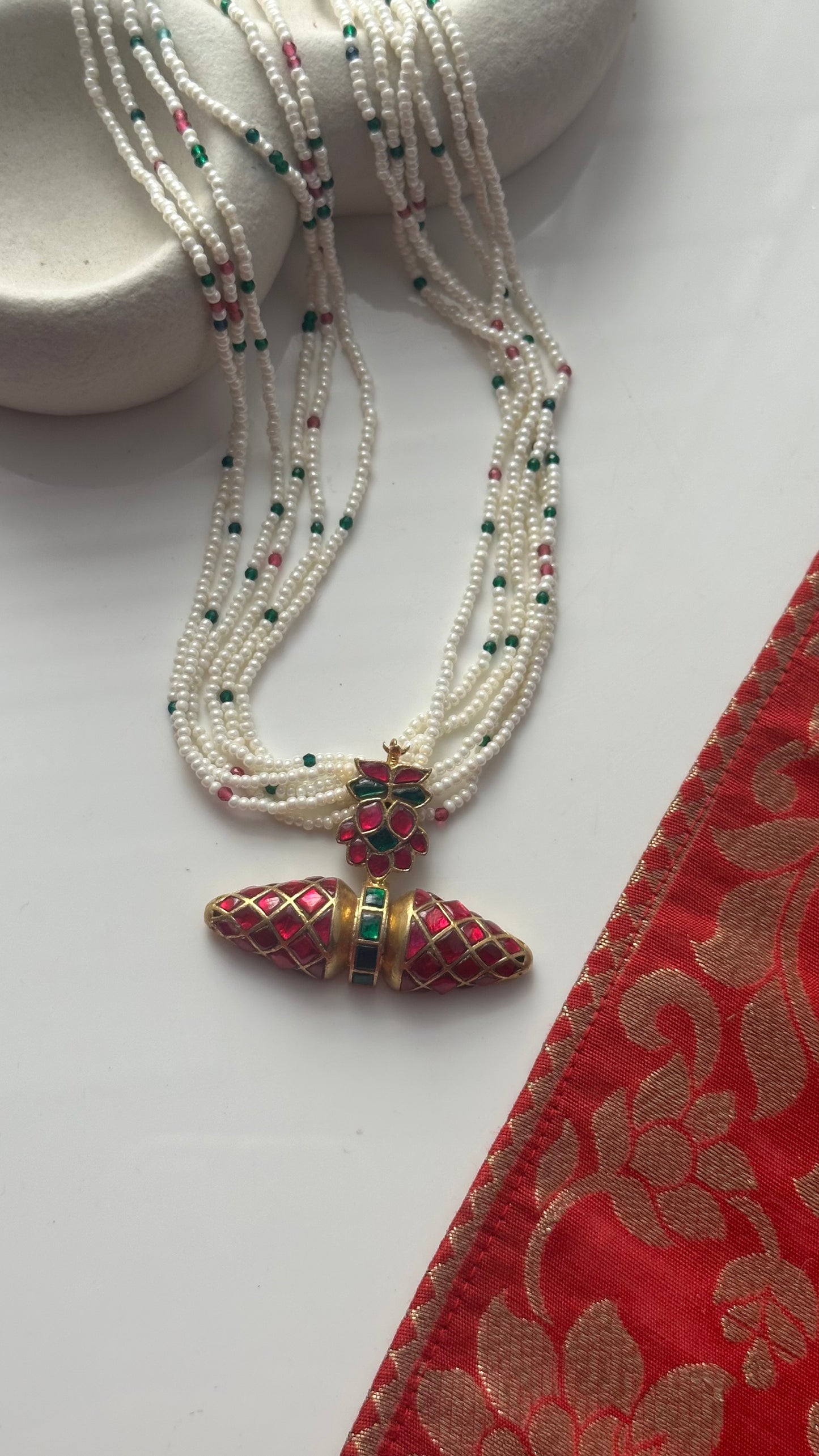 Vaanya Pearl Kundan Necklace