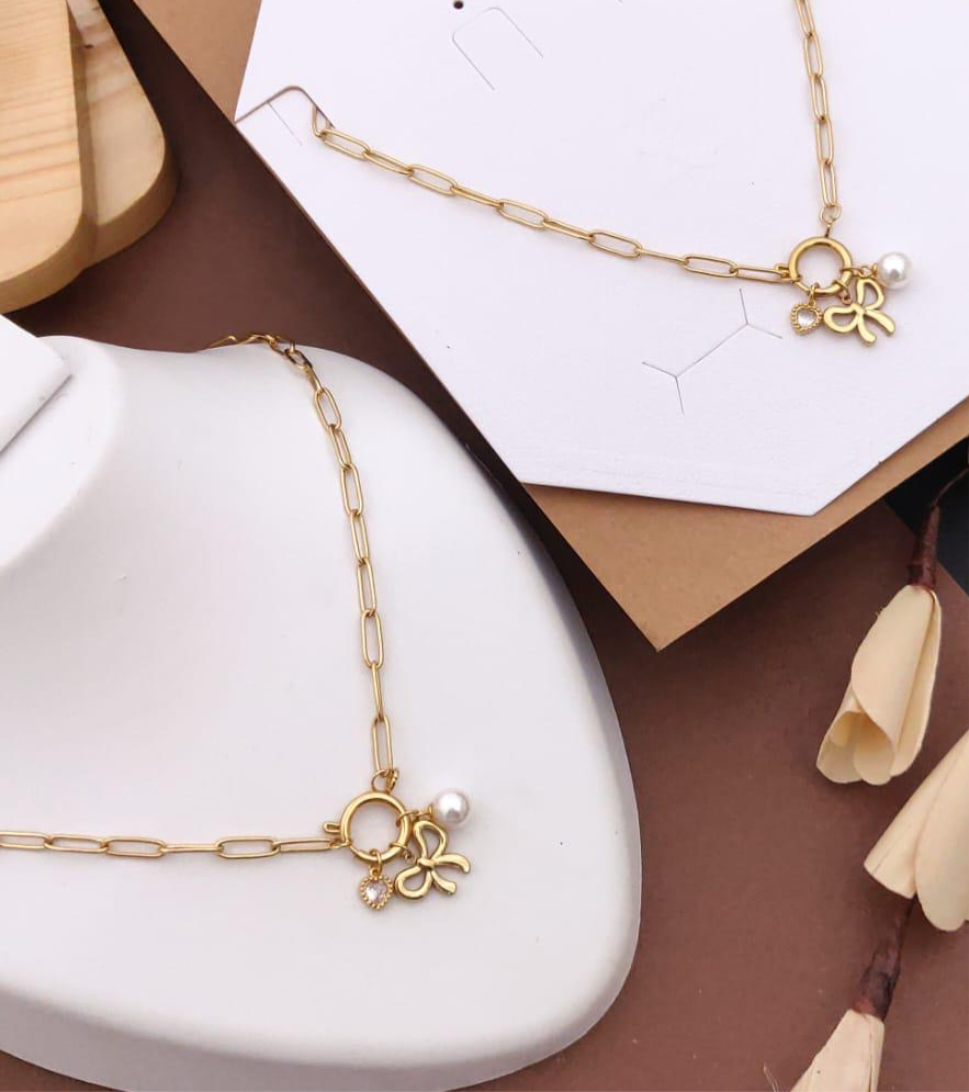 Charm necklace - luca