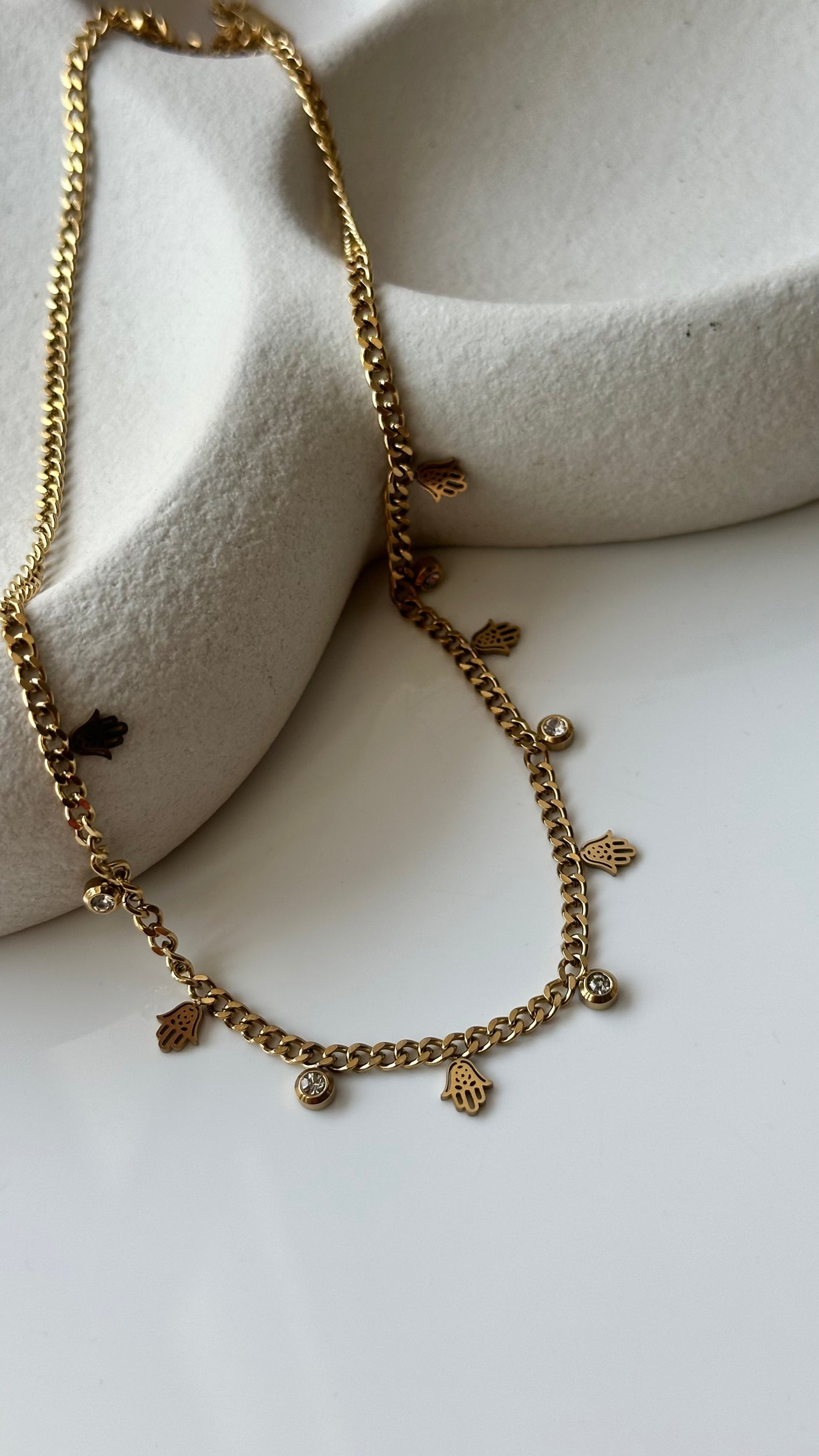 Serenity drop necklace - gold