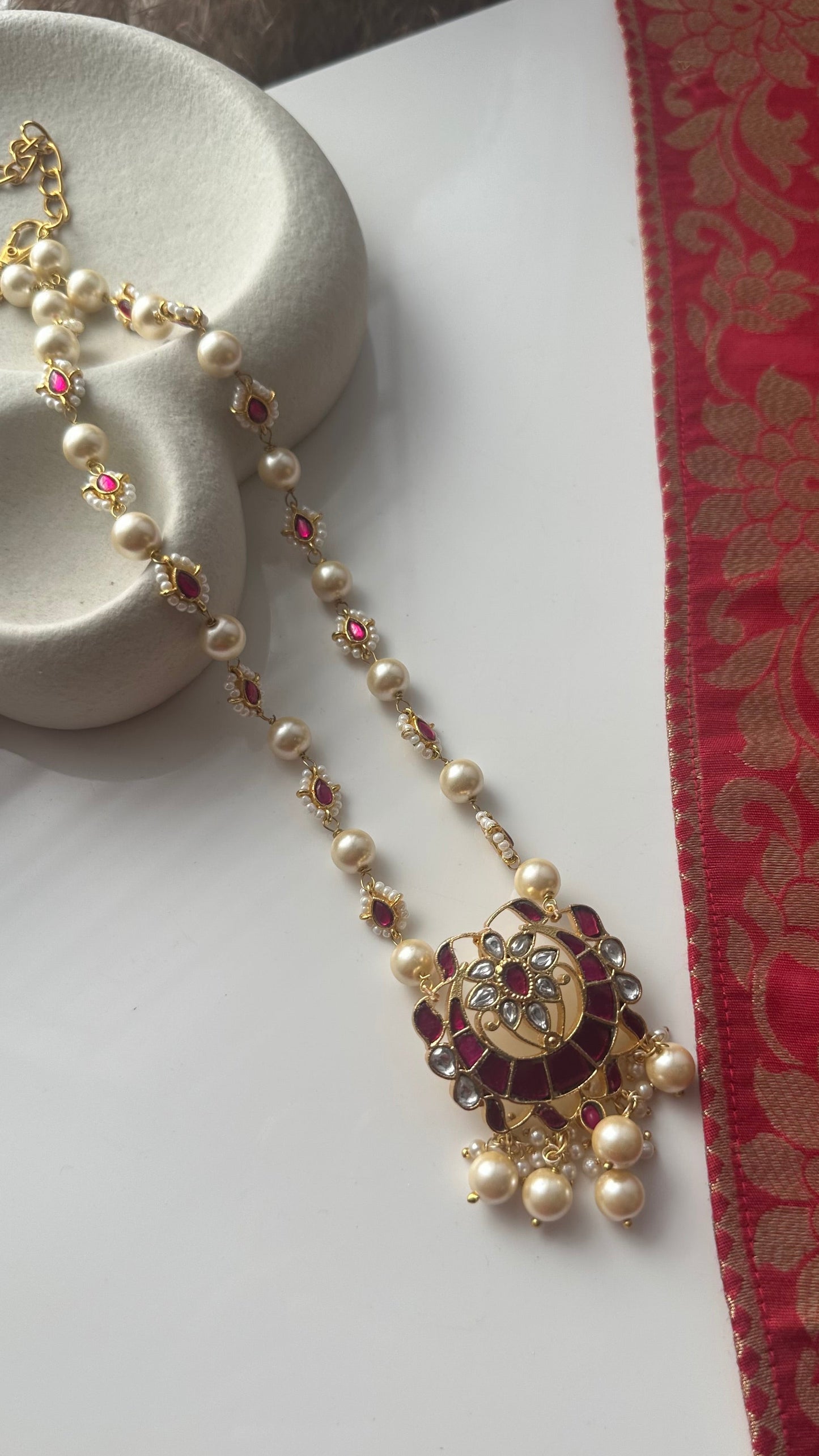 Meherika Kundan necklace