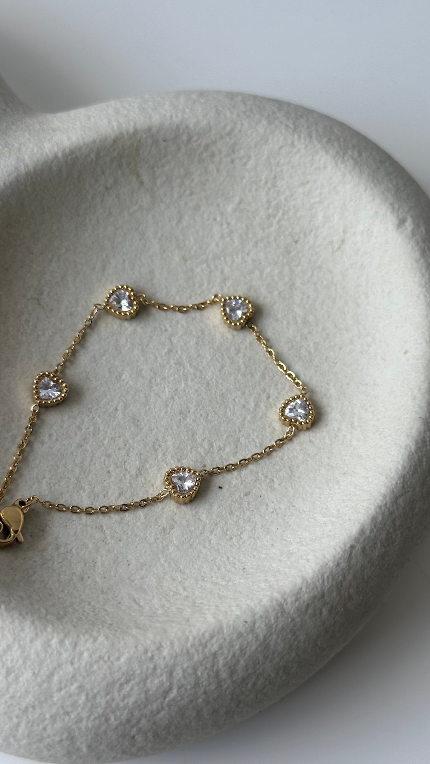 Minimal bracelet