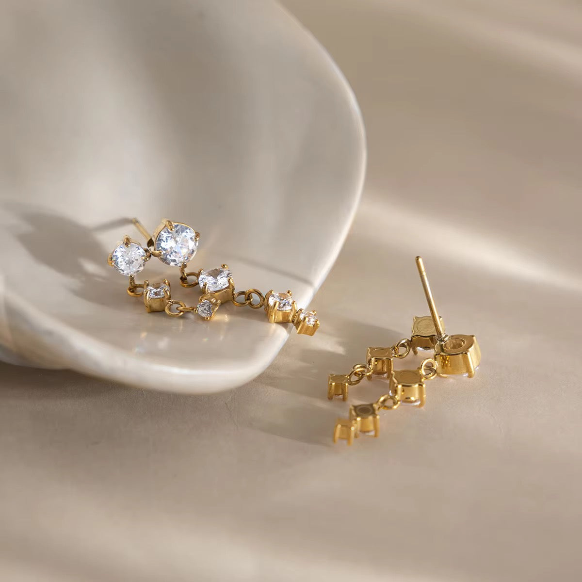 Miu earrings