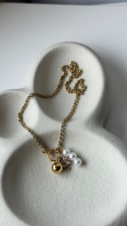 Charm necklace - belle