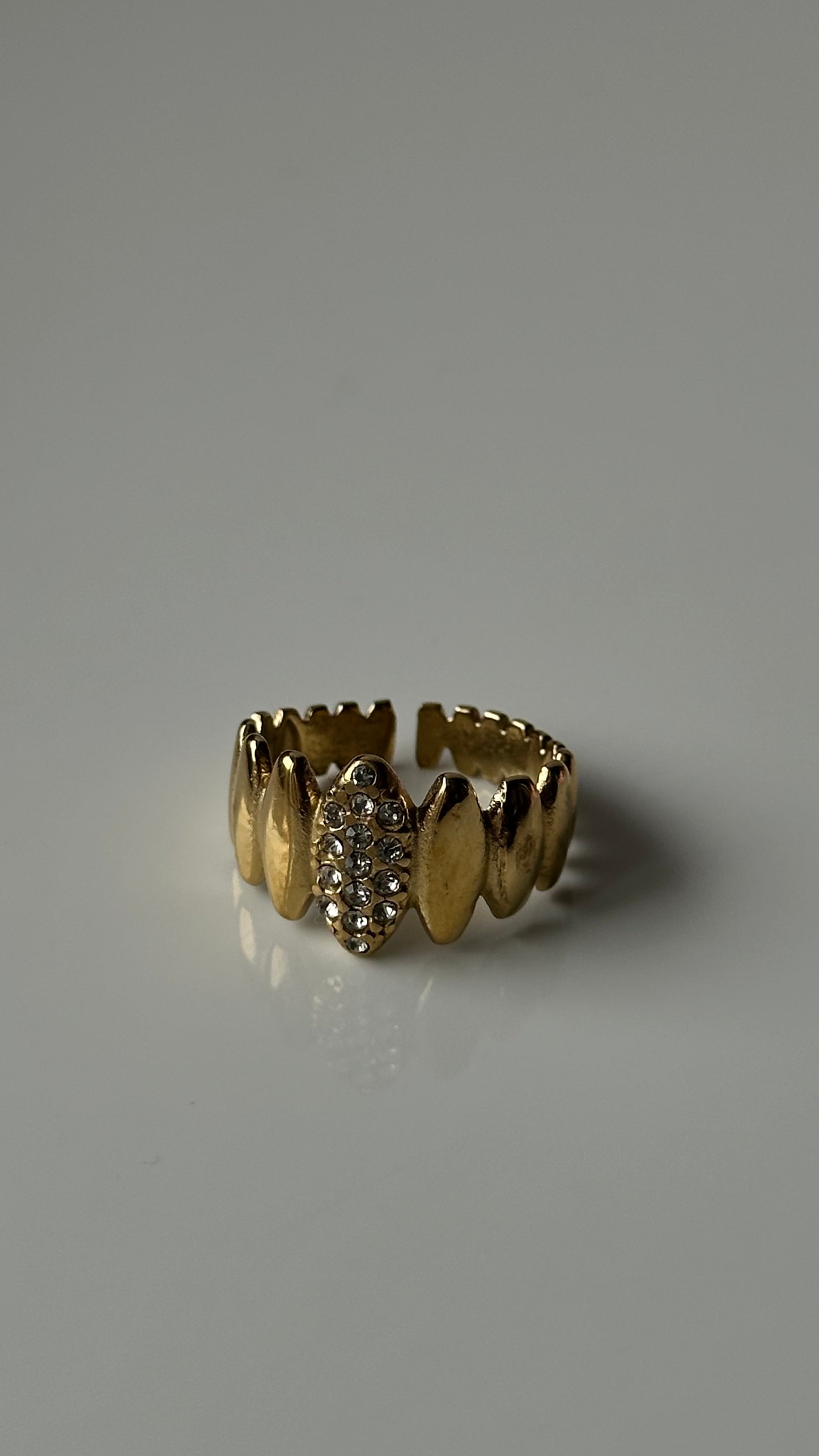 Solace ring