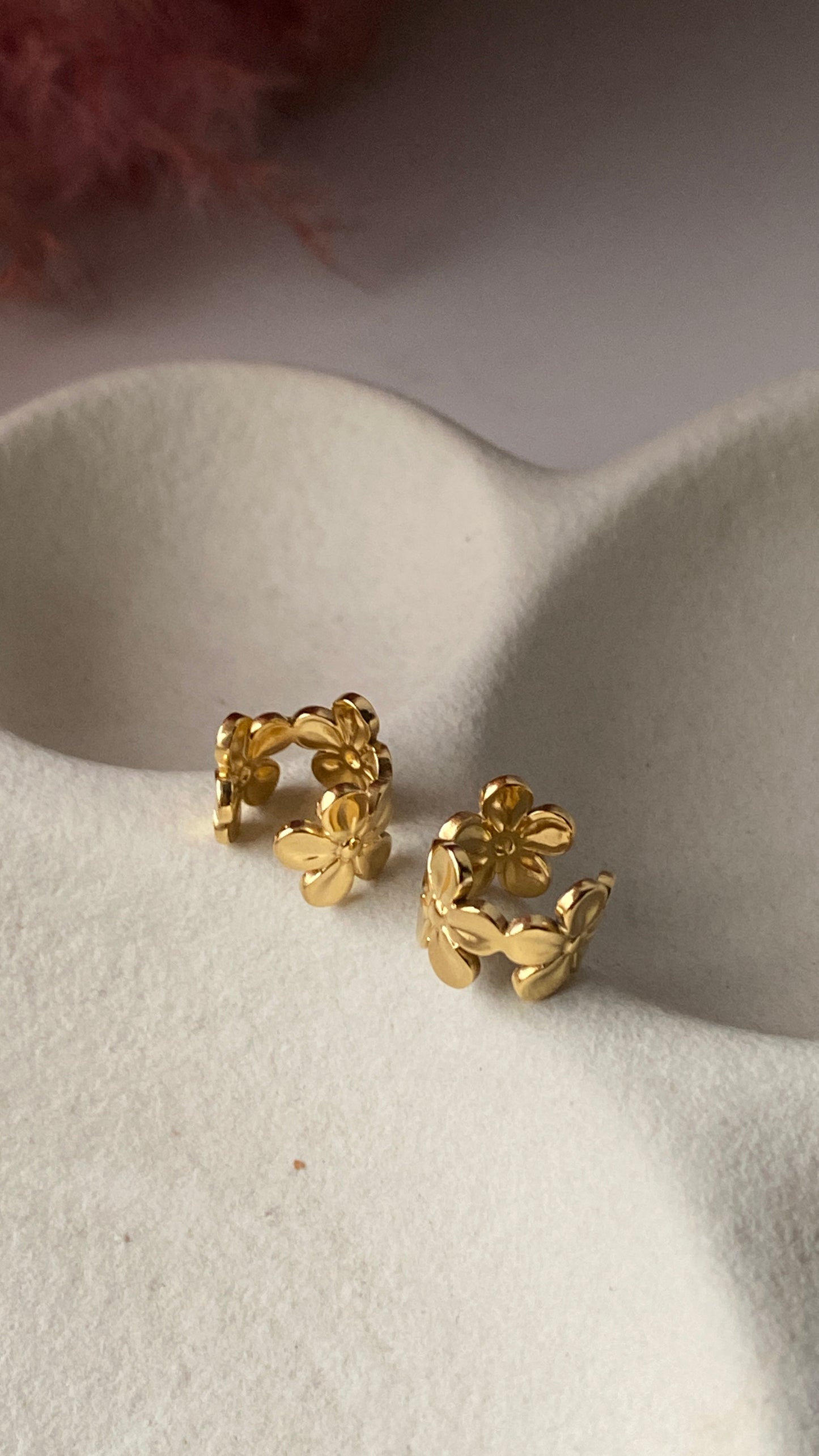 Earring cuff