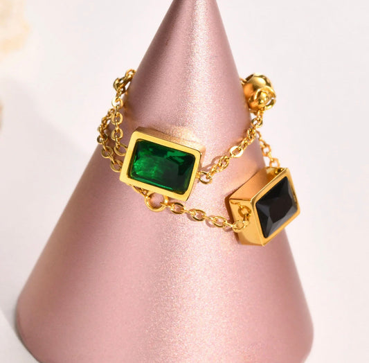 Lyra ring